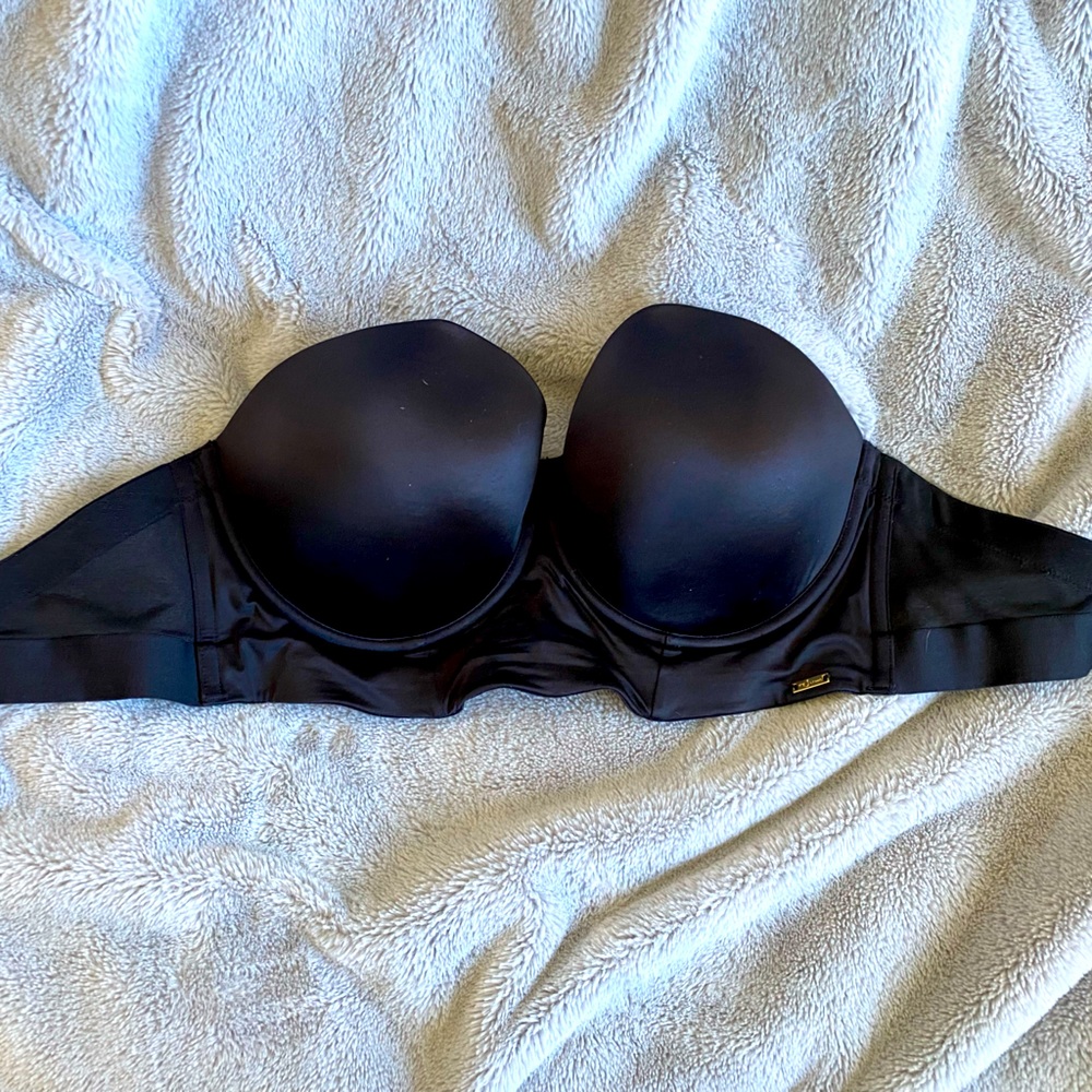 Black strapless bra size 32H